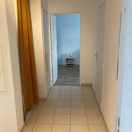 2 Pièces à La Gare De