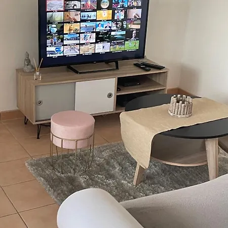 2 Pieces A La Gare De Apartment Creil