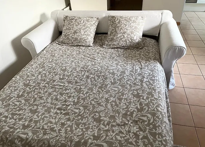 2 Pieces A La Gare De