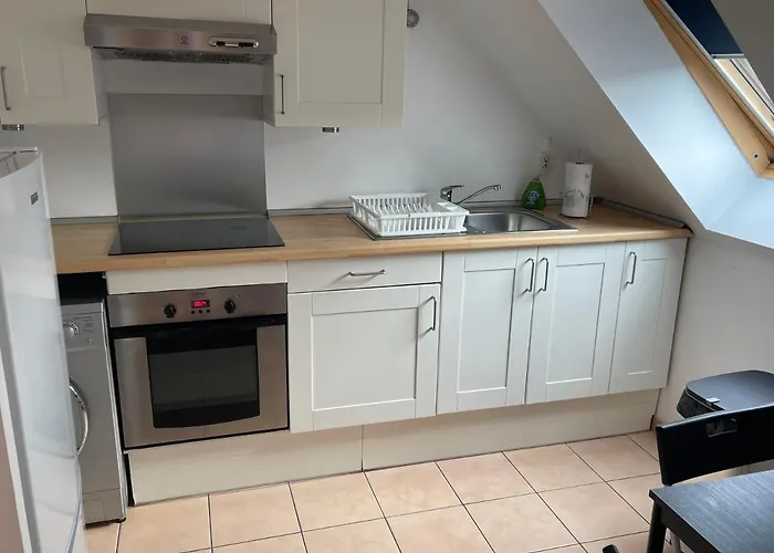 2 Pieces A La Gare De * Creil