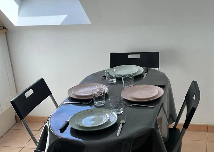 2 Pieces A La Gare De Creil